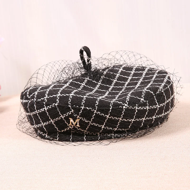 Chic Mesh Fascinator Plaid Beret Lady Autumn and Winter Fashion Newsboy Cap Women Outdoors Elegant Felt Pillbox Hats 
Chic Mesh Fascinator Plaid Beret Lady Autumn and Winter Fashion Newsboy Cap Women Outdoors Elegant Felt Pillbox Hats