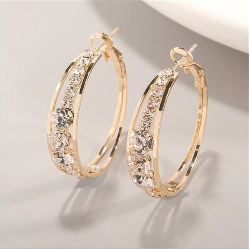 2022 New Geometric Circle Hanging Drop Earrings For Women Crystal Earrings Gold Glitter Ear Roll Festival Gifts
2022 New Geometric Circle Hanging Drop Earrings For Women Crystal Earrings Gold Glitter Ear Roll Festival Gifts