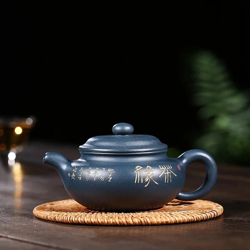 Teapot Gift Yixing Raw Ore Azure Mud Dark-red Enameled Pottery Teapot Tea Margin To Fake Something Antique Kettle
Teapot Gift Yixing Raw Ore Azure Mud Dark-red Enameled Pottery Teapot Tea Margin To Fake Something Antique Kettle