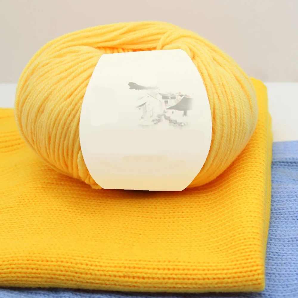 Фото Ручная вязка хлопчатобумажная пряжа молочного цвета вязание - купить