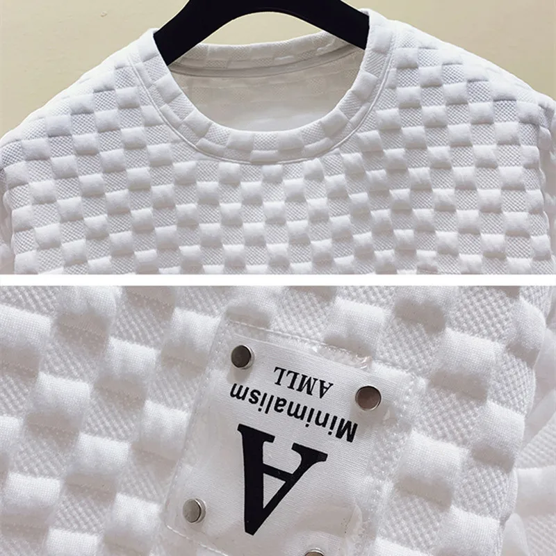 2021 New Summer Loose Long T-Shirt O-Neck Punk T-Shirt Lattice Casual Short Sleeve Streetwear Women Tops Black White
2021 New Summer Loose Long T-Shirt O-Neck Punk T-Shirt Lattice Casual Short Sleeve Streetwear Women Tops Black White