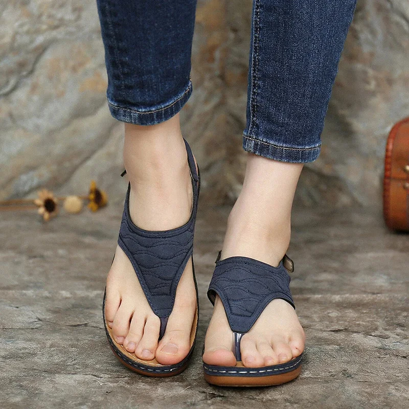 Hot Selling Women Flip-flops Sandals with Ankle Strap Embroidery Lightweight Soft Footbed Beach Casual Shoe
Hot Selling Women Flip-flops Sandals with Ankle Strap Embroidery Lightweight Soft Footbed Beach Casual Shoe