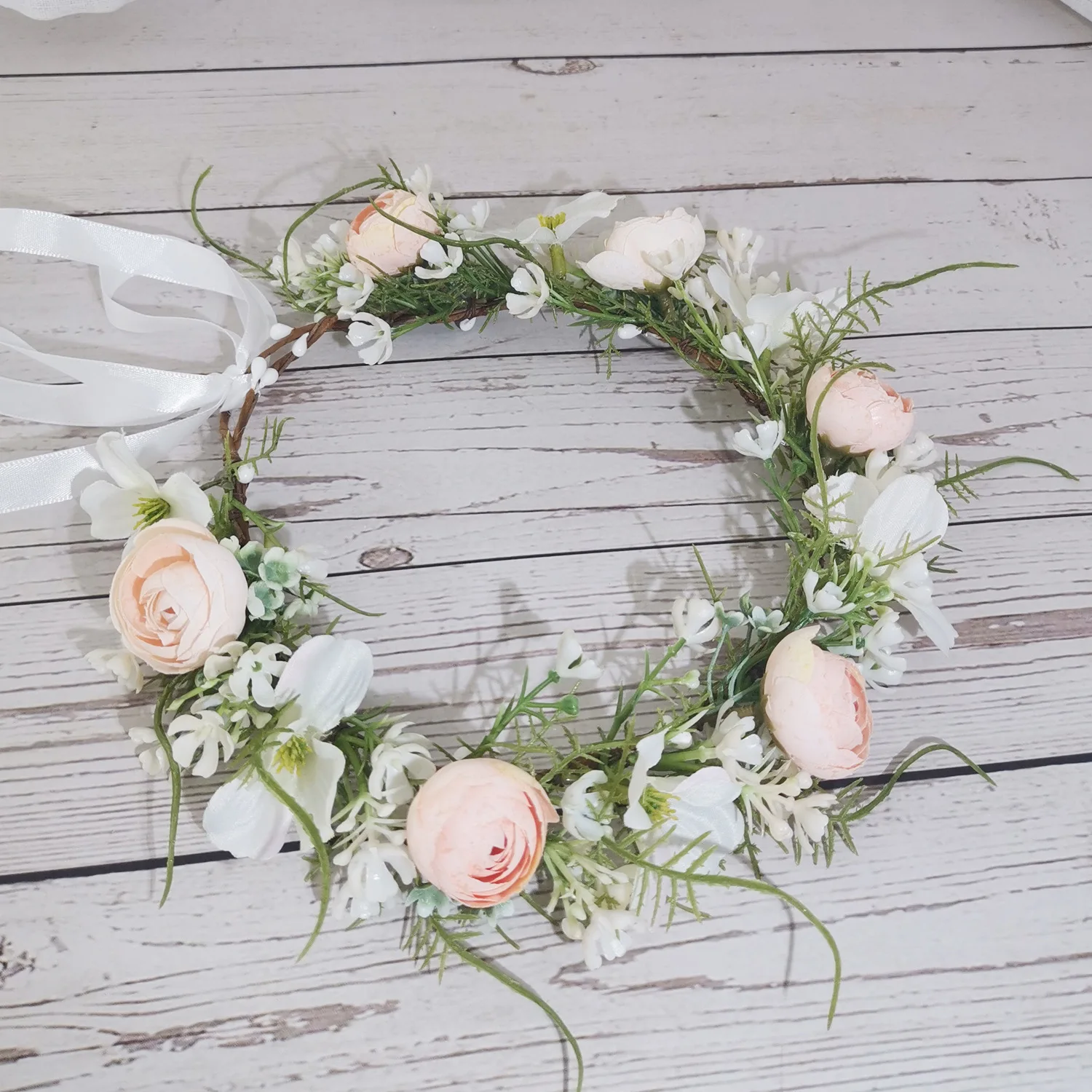 Mori bride headdress rattan handmade garland wedding photography Mori girl beach holiday hair band head flower jewelry 
Mori bride headdress rattan handmade garland wedding photography Mori girl beach holiday hair band head flower jewelry