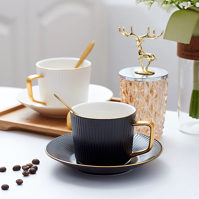 

Travel Ceramic Coffee Cup and Saucer Set Modern Chinese Tea Cup Reusable Cup Eco Friendly Tazas Originales Tea Mug BD50CS