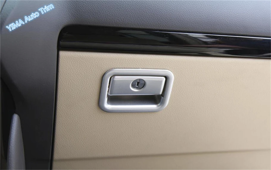 Lapetus Auto Styling The Copilot Glove Storage Box Handle Cover Trim Fit For Toyota Land Cruiser Prado FJ150 2018 2019 2020 ABS
Lapetus Auto Styling The Copilot Glove Storage Box Handle Cover Trim Fit For Toyota Land Cruiser Prado FJ150 2018 2019 2020 ABS