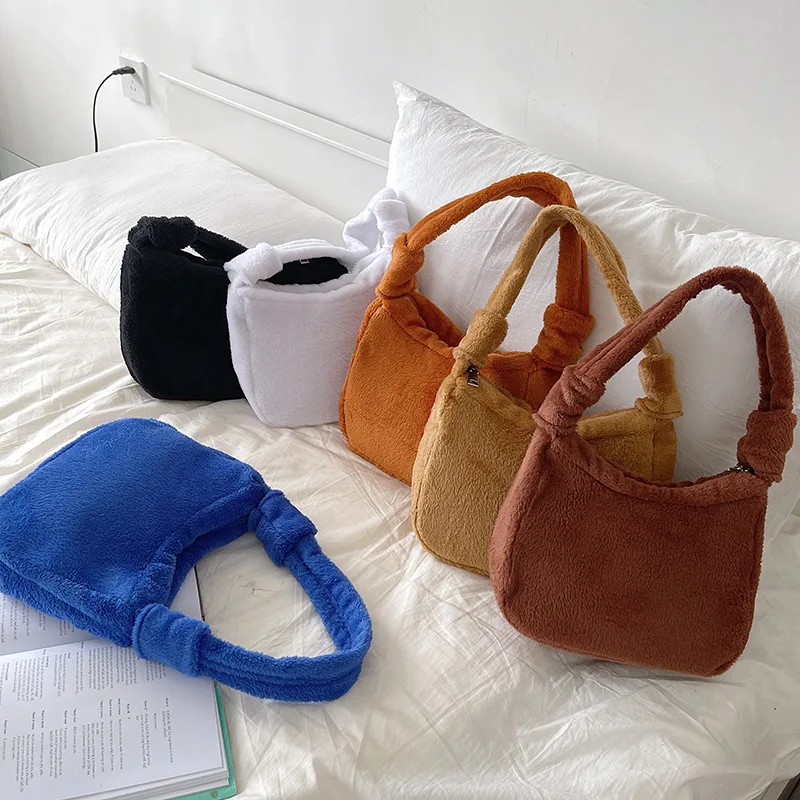 Новая зимняя женская сумка, плюшевые женские сумки, пушистые однотонные сумки для подмышек, модная Универсальная женская сумка через плечо, женские сумки-тоуты 
Новая зимняя женская сумка, плюшевые женские сумки, пушистые однотонные сумки для подмышек, модная Универсальная женская сумка через плечо, женские сумки-тоуты