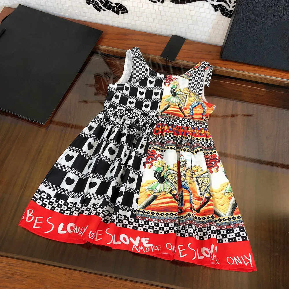 High-end children's clothing 2021D home Western style European and American style girls stitching sling long large put on dress 
High-end children's clothing 2021D home Western style European and American style girls stitching sling long large put on dress