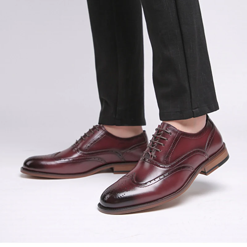 High Quality Men Genuine Leather Shoes Brogue Shoes Round Toe Formal Oxfords Shoes Business Office Shoes Wedding Groom Shoes
High Quality Men Genuine Leather Shoes Brogue Shoes Round Toe Formal Oxfords Shoes Business Office Shoes Wedding Groom Shoes