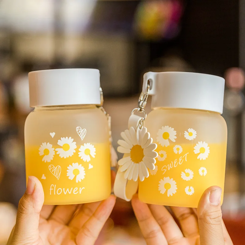 Small Daisy Glass Frosted In Summer Creative Lovely Water Cup Women's Summer Mini Cup Cute Water Bottle Glass Bottle Kawaii Cup
Small Daisy Glass Frosted In Summer Creative Lovely Water Cup Women's Summer Mini Cup Cute Water Bottle Glass Bottle Kawaii Cup