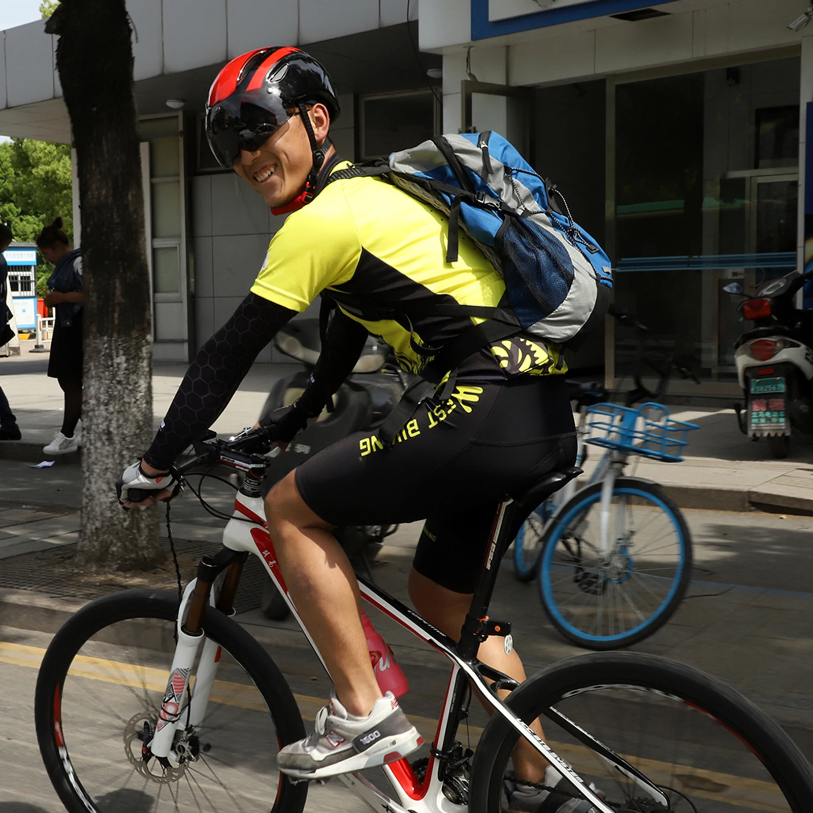 WEST BIKING Cycling Jerseys Quick-Dry Breathable Ultralight Prevent Radiation Mountian MTB Bike Bicycle Shorts Suit Sport Wear
WEST BIKING Cycling Jerseys Quick-Dry Breathable Ultralight Prevent Radiation Mountian MTB Bike Bicycle Shorts Suit Sport Wear