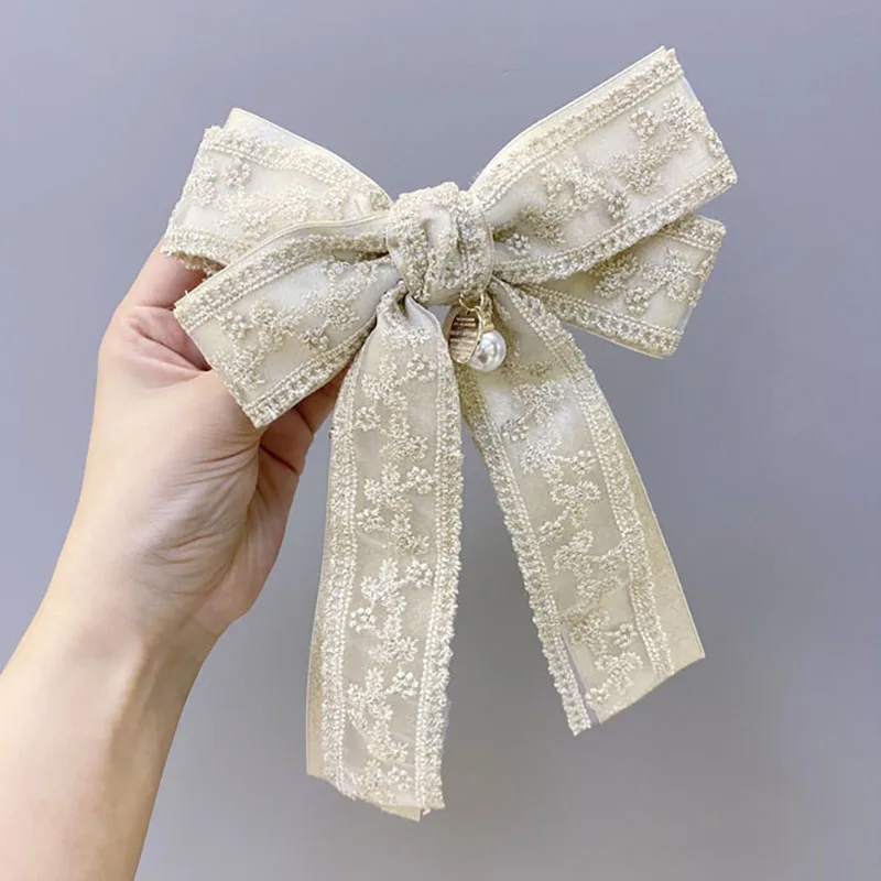 2020 Korea Women Bow Knot Hair Ribbons Black Beige Lace Spliced Hairbands Elegant Princess Head Top Hair Accessories Headwear
2020 Korea Women Bow Knot Hair Ribbons Black Beige Lace Spliced Hairbands Elegant Princess Head Top Hair Accessories Headwear