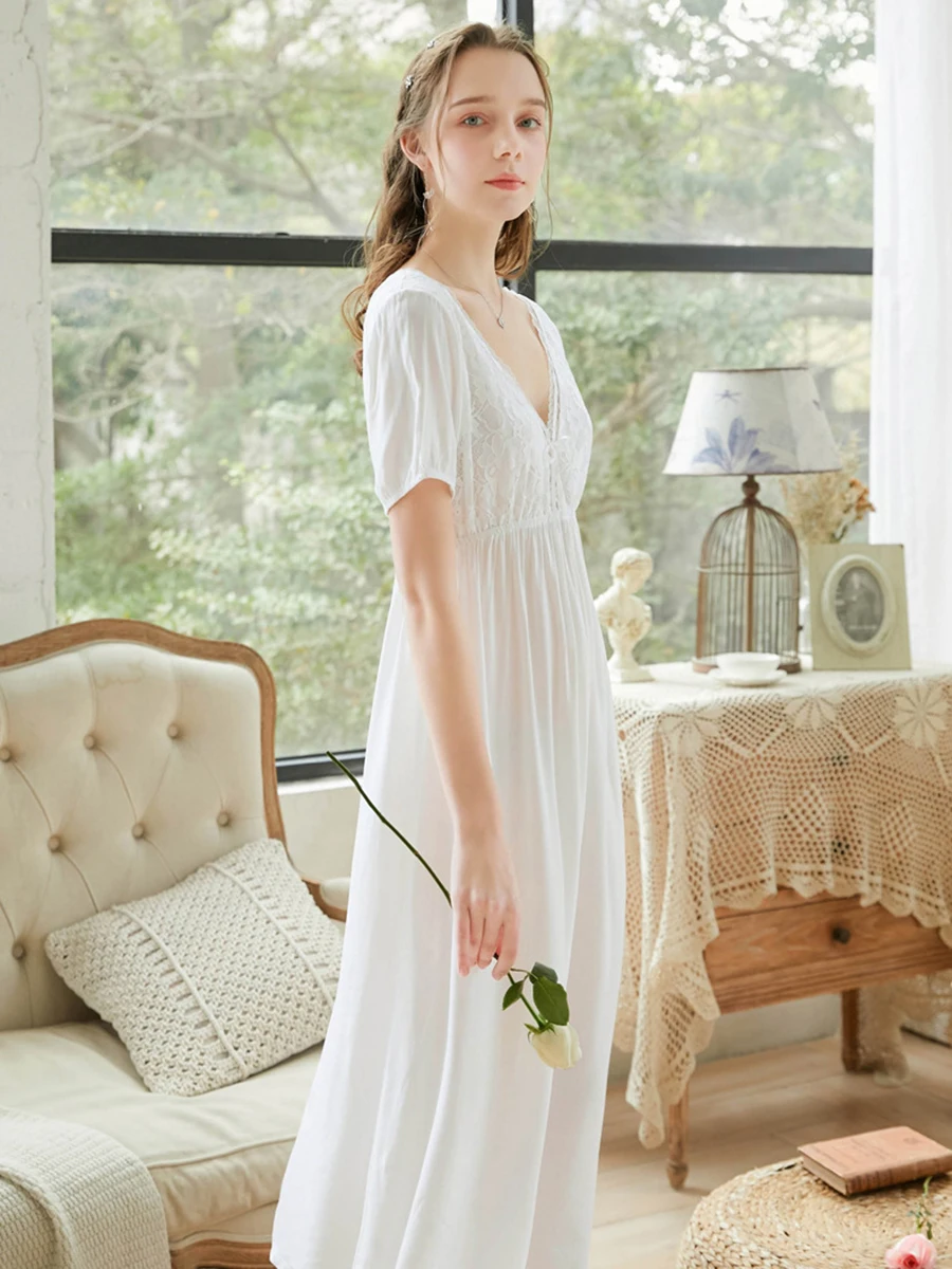 Women's Cotton Lolita Dress Princess Vintage Palace Lace Style Embroidered Victorian Nightdress Lounge Sleepwear
Women's Cotton Lolita Dress Princess Vintage Palace Lace Style Embroidered Victorian Nightdress Lounge Sleepwear