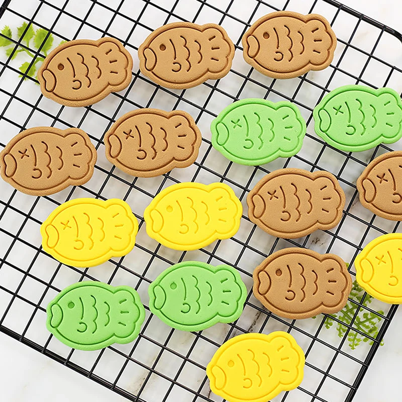 Форма для маленьких рыбок, инструмент для сэндвичей, домашняя 3d формочка для печенья
Форма для маленьких рыбок, инструмент для сэндвичей, домашняя 3d формочка для печенья