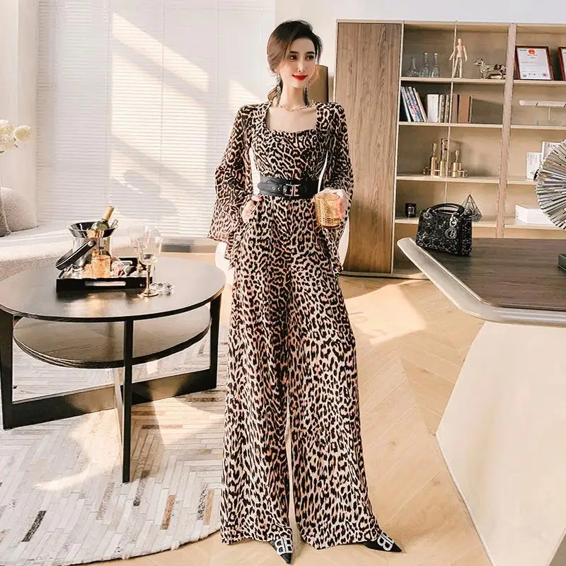 Leopard Print Jumpsuit Flared Sleeves Long Sleeve Jumpsuits Combinaison Femme Luxury Women's Clothing One Piece Pants
Leopard Print Jumpsuit Flared Sleeves Long Sleeve Jumpsuits Combinaison Femme Luxury Women's Clothing One Piece Pants