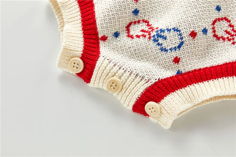 2020 infants jumpsuit and children clothing 0-24 month-old baby suit jacquard jacket strap piece Romper climbing clothes
2020 infants jumpsuit and children clothing 0-24 month-old baby suit jacquard jacket strap piece Romper climbing clothes