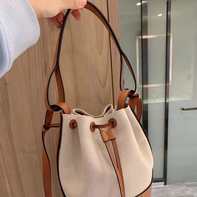 Sasa 2021 Canvas Bucket Bag for Lady Gift Present Handbag For Women Fashion Design
Sasa 2021 Canvas Bucket Bag for Lady Gift Present Handbag For Women Fashion Design