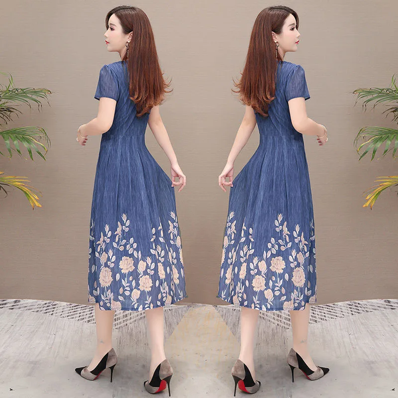 Women's casual wear Summer fashion retro flower embroidery and knee V-neck elegant medium-length skirt large dress SS715
Women's casual wear Summer fashion retro flower embroidery and knee V-neck elegant medium-length skirt large dress SS715