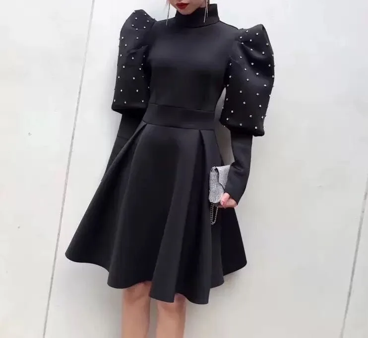 Fashion autumn and winter new style handmade nail drill puff sleeve high waist slim and big swing dress
Fashion autumn and winter new style handmade nail drill puff sleeve high waist slim and big swing dress