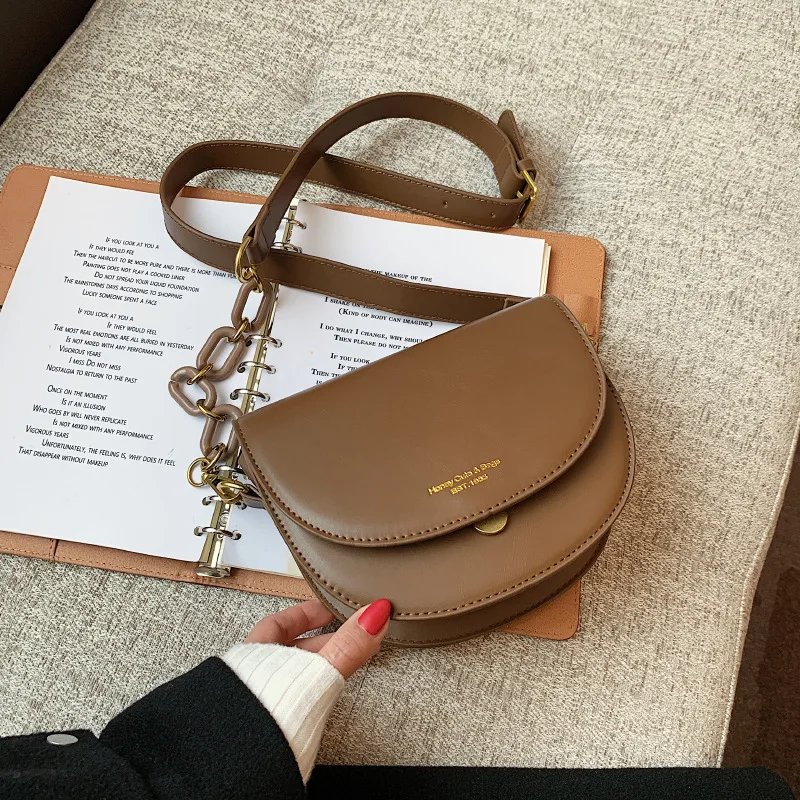 Spring Retro Small Bag Handbags 2020 New Trendy Fashion Ladies Messenger Bag Texture Shoulder Bag Popular All-match Saddle Bag 
Spring Retro Small Bag Handbags 2020 New Trendy Fashion Ladies Messenger Bag Texture Shoulder Bag Popular All-match Saddle Bag