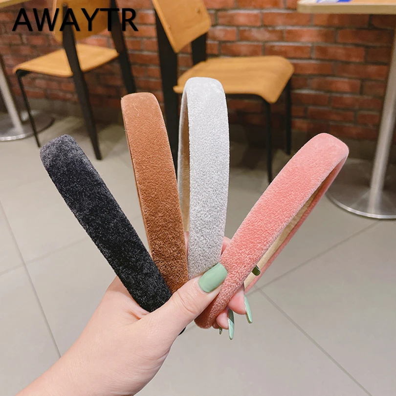 AWAYTR Plush Fabric Autumn/Winter Hairband Women Wild Go Out Korea Sweet Headband Press Hair Bands Hair Hoop Hair Accessories
AWAYTR Plush Fabric Autumn/Winter Hairband Women Wild Go Out Korea Sweet Headband Press Hair Bands Hair Hoop Hair Accessories