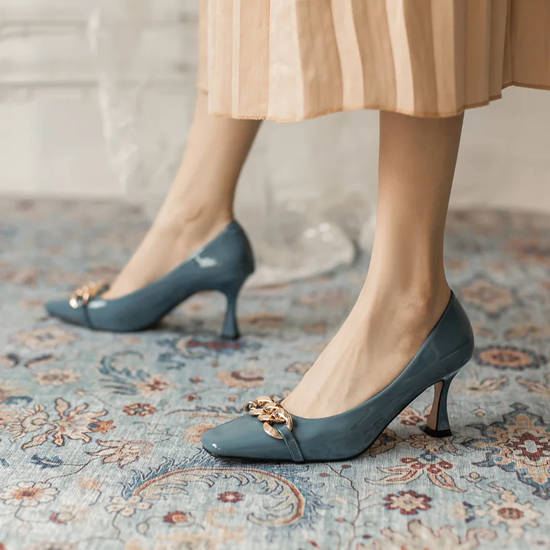 Women's High Heels Slip-on Shallow Square Toe Female Pumps Breathable Handmade Chain Fashion Office Ladies Shoes Vintage Shoes
Women's High Heels Slip-on Shallow Square Toe Female Pumps Breathable Handmade Chain Fashion Office Ladies Shoes Vintage Shoes