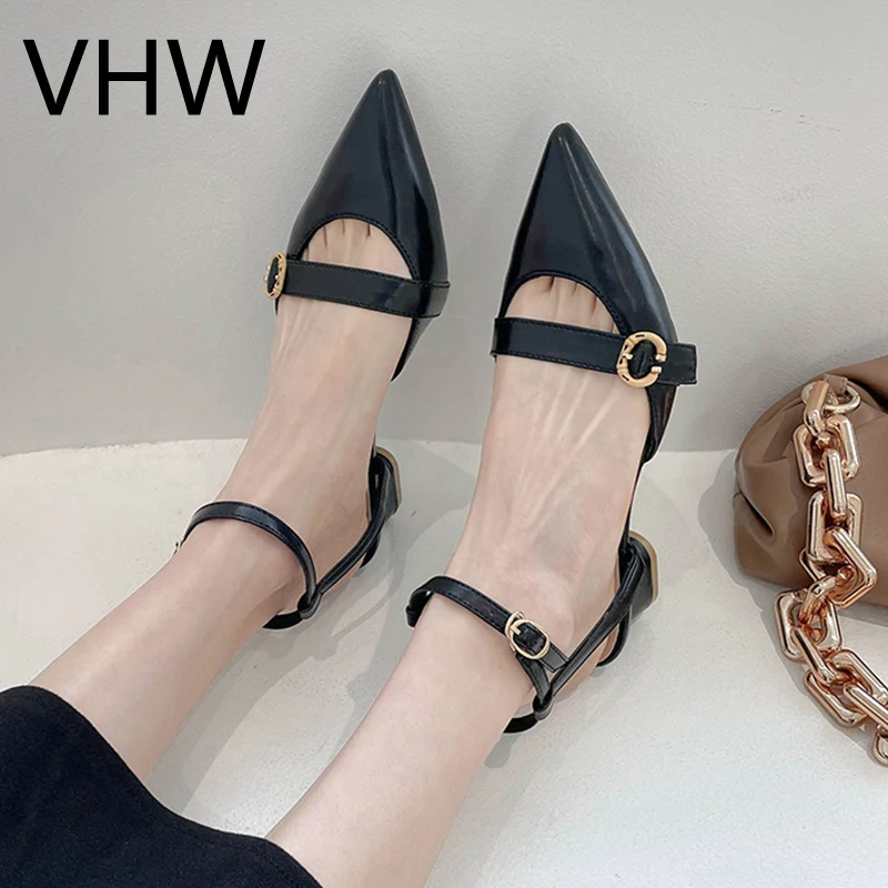 Women Mid Heels 2021 Summer Ladies Elegant Sandals Mules Pointed Toe Party Sexy Fashion Women Buckle Strap Black Pumps 
Women Mid Heels 2021 Summer Ladies Elegant Sandals Mules Pointed Toe Party Sexy Fashion Women Buckle Strap Black Pumps