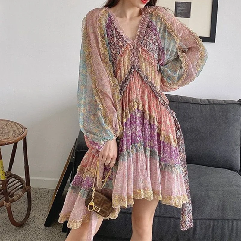 New vintage holiday floral stitching lantern long sleeved chiffon V-neck print dresses trimmed with agaric laces for woman
New vintage holiday floral stitching lantern long sleeved chiffon V-neck print dresses trimmed with agaric laces for woman
