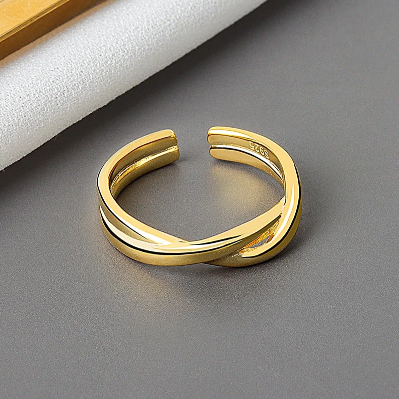 New Minimalist Twisted Wave Smooth Opening Ring Silver Color Geometric Irregular Woven Ring For Women
New Minimalist Twisted Wave Smooth Opening Ring Silver Color Geometric Irregular Woven Ring For Women