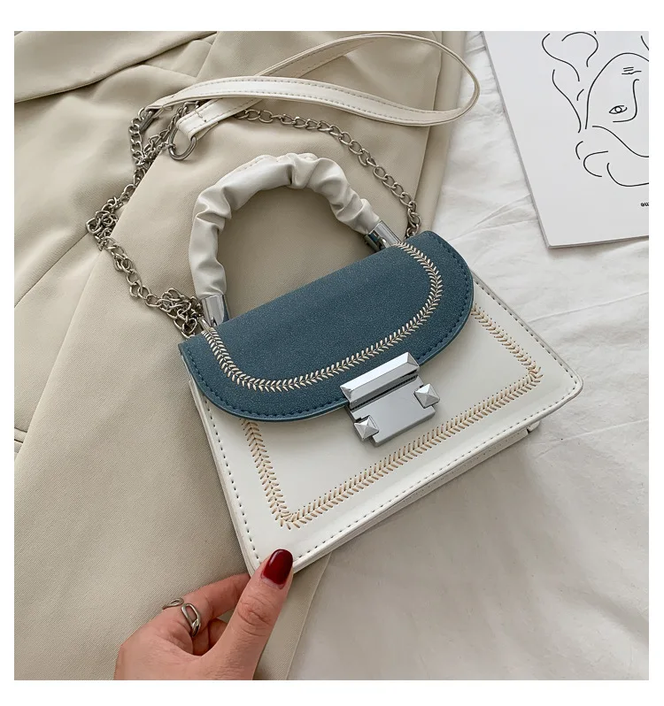 Korean fashion color contrast handbag versatile simple one Shoulder Messenger Bag Navy white blue color matching small squarebag
Korean fashion color contrast handbag versatile simple one Shoulder Messenger Bag Navy white blue color matching small squarebag