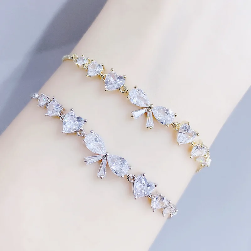 Wholesale Fashion Bracelet Bangle Women Girl Pull 3A Zircon Bow Women's INS Real Gold Color Ornament
Wholesale Fashion Bracelet Bangle Women Girl Pull 3A Zircon Bow Women's INS Real Gold Color Ornament