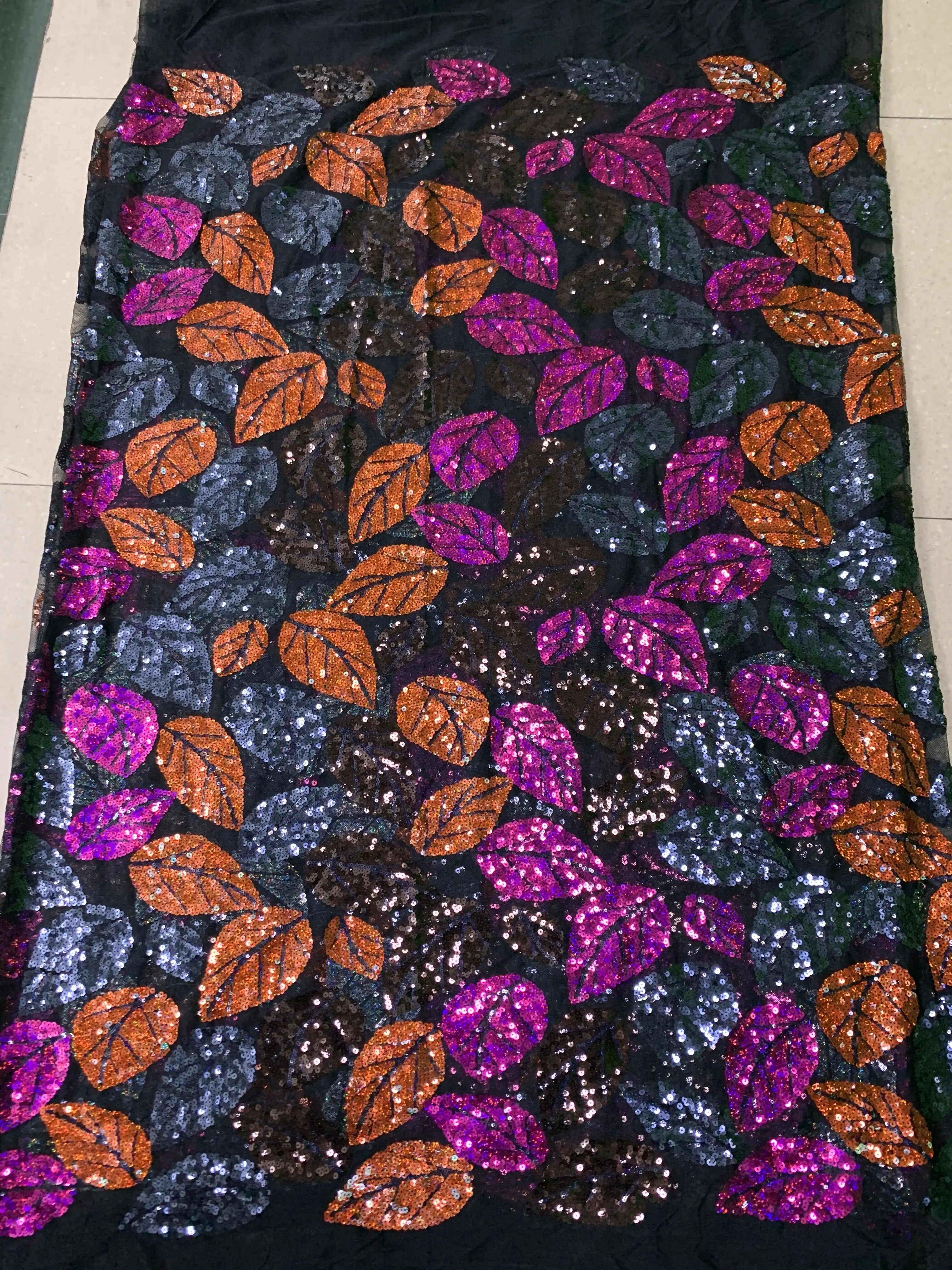 2021 High Quality African Sequins Tulle Lace Fabric French Multicolor Embroidery Tulle Lace Fabric with Sequence For Wedding
2021 High Quality African Sequins Tulle Lace Fabric French Multicolor Embroidery Tulle Lace Fabric with Sequence For Wedding