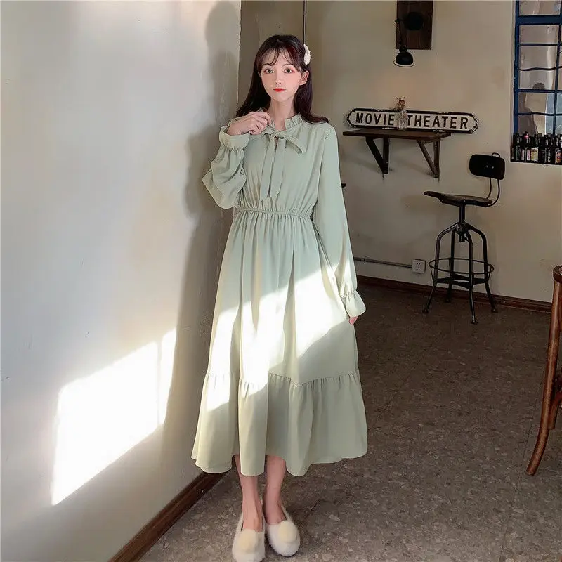 2020 New Autumn Women Fashion Floral Dress Ladies Sweet Causal Printed Long Sleeve V-Neck Elegant Loose Long Dresses E62
2020 New Autumn Women Fashion Floral Dress Ladies Sweet Causal Printed Long Sleeve V-Neck Elegant Loose Long Dresses E62