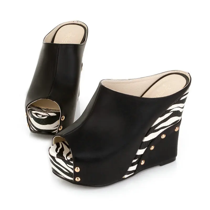 Slope heel sandal waterproof platform thick high heel fish mouth shoes muffin heel large size 43 super high heel shoes
Slope heel sandal waterproof platform thick high heel fish mouth shoes muffin heel large size 43 super high heel shoes