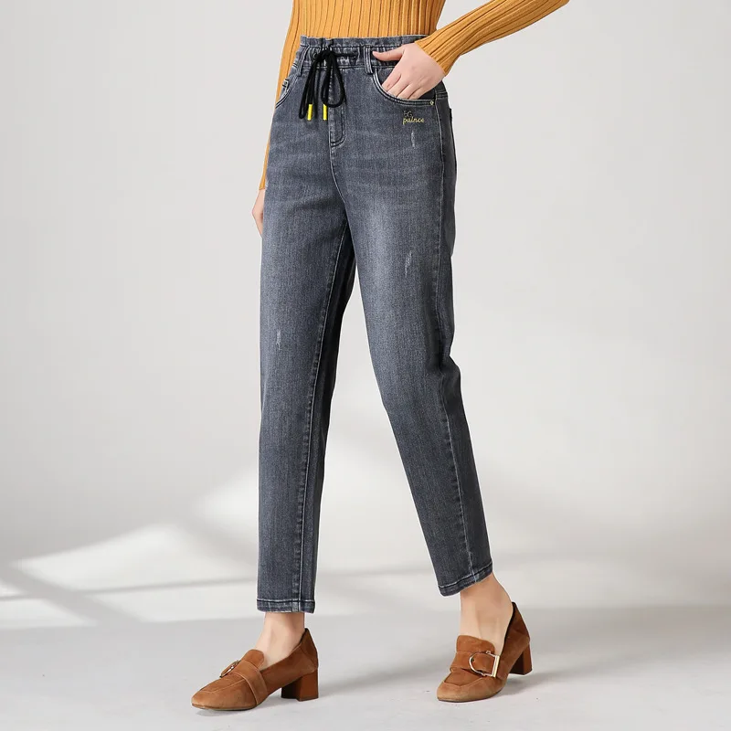 Ladies elastic waist large size casual dad jeans women loose 2020 spring new women's pants harem pants
Ladies elastic waist large size casual dad jeans women loose 2020 spring new women's pants harem pants