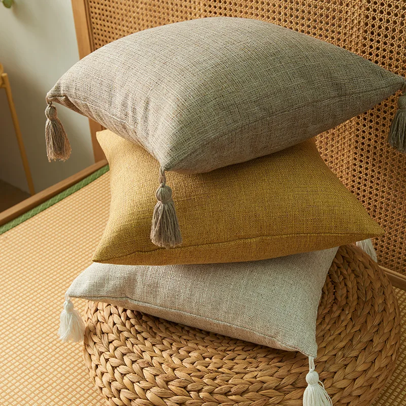 Japanese pillow cushion 45cmx45cm solid color cotton and linen tassel pillowcase simple literary style square Pillow cover
Japanese pillow cushion 45cmx45cm solid color cotton and linen tassel pillowcase simple literary style square Pillow cover