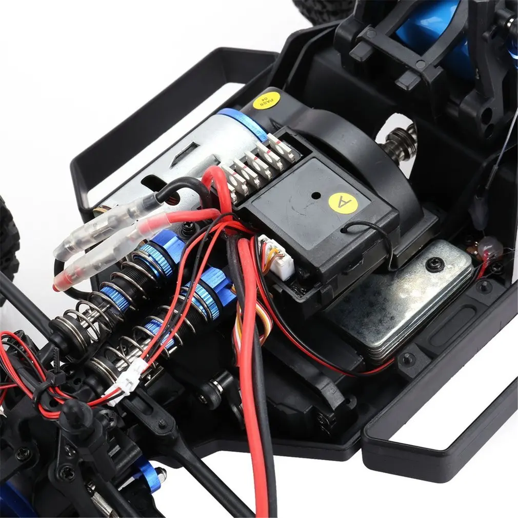 RC Car Wltoys 12423 1/12 Scale 2.4G 4WD 50km/h High Speed Racing Car Short Course Truck Remote Control Vehicle RC monst truck
RC Car Wltoys 12423 1/12 Scale 2.4G 4WD 50km/h High Speed Racing Car Short Course Truck Remote Control Vehicle RC monst truck