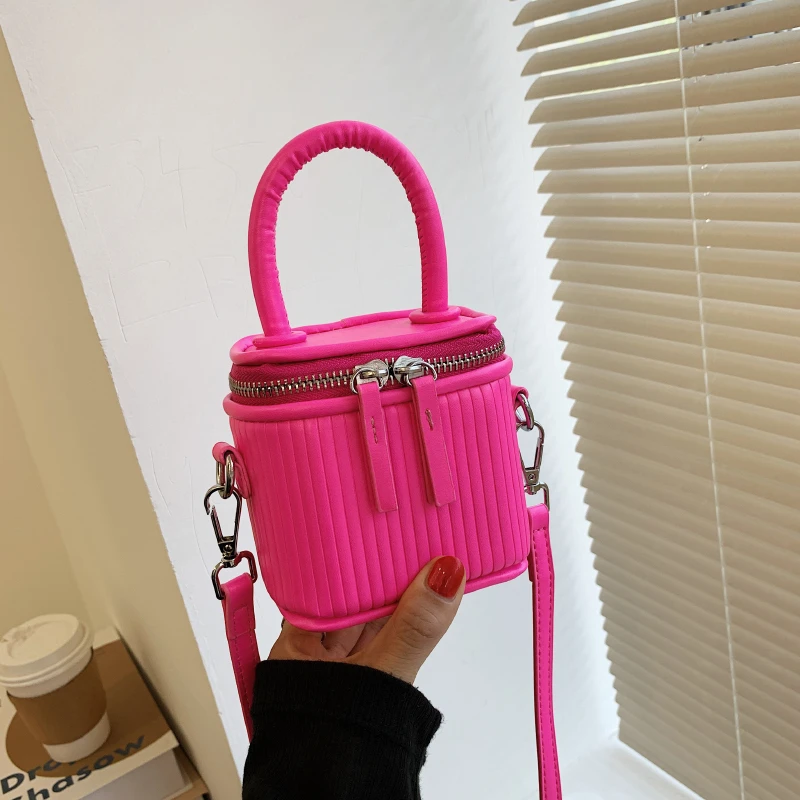 Fashion Mini Crossbody Bag Women's Luxury Brand Shoulder Bag Personalized All-match Handbags Purse Summer New Striped Clutch
Fashion Mini Crossbody Bag Women's Luxury Brand Shoulder Bag Personalized All-match Handbags Purse Summer New Striped Clutch