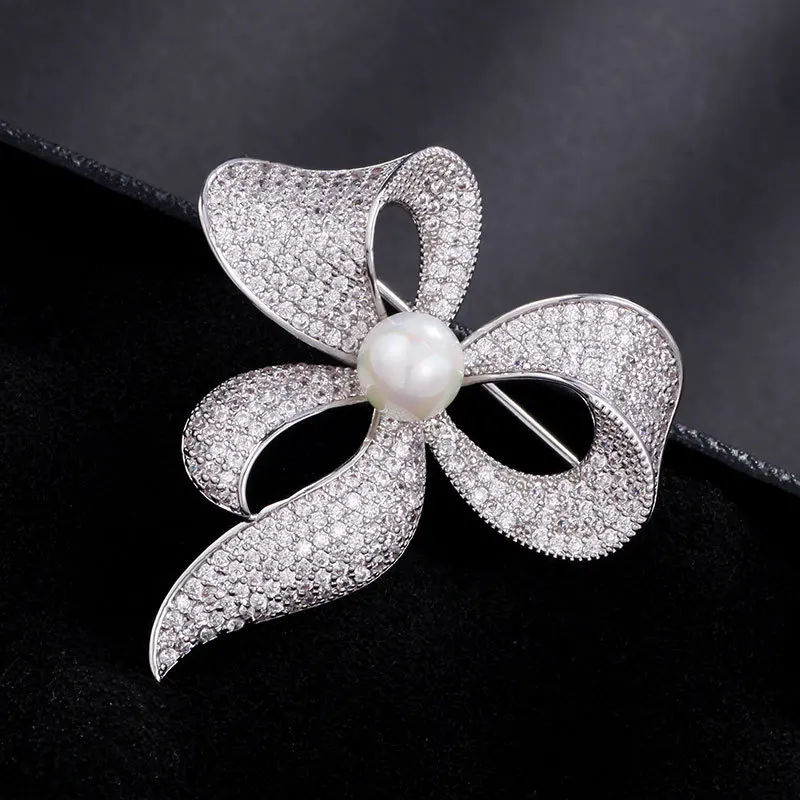 Fashion Bowknot Bouttoniere Luxury Wedding Jewellry For Lady Micro Pave Cubic Zirconia Temperament Butterfly Brooches Pins
Fashion Bowknot Bouttoniere Luxury Wedding Jewellry For Lady Micro Pave Cubic Zirconia Temperament Butterfly Brooches Pins