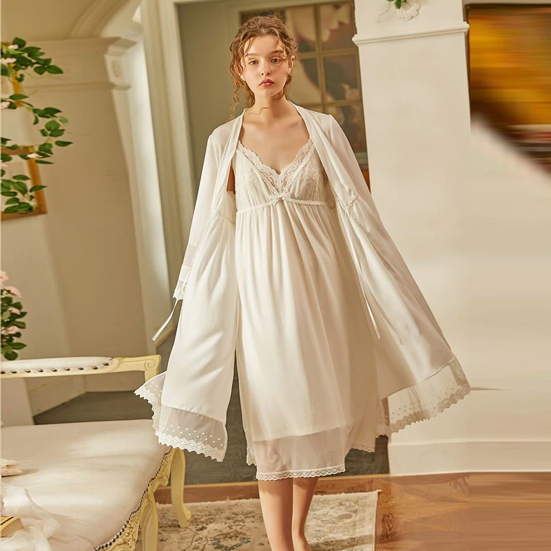 Gown Robe Elegant Robes Set Lady Nightgown Fashion 2020 Spring Autumn Women Sleepwear Long Robe Satin Pajamas High Quality
Gown Robe Elegant Robes Set Lady Nightgown Fashion 2020 Spring Autumn Women Sleepwear Long Robe Satin Pajamas High Quality
