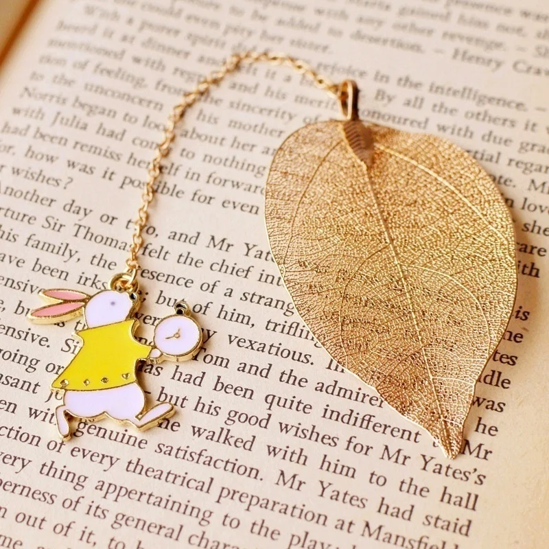 Office Use New Golden Cartoon Character Leaf Bookmark Cute Cartoon Bookmark Alice Rabbit Clock Leaf Bookmark Gift
Office Use New Golden Cartoon Character Leaf Bookmark Cute Cartoon Bookmark Alice Rabbit Clock Leaf Bookmark Gift
