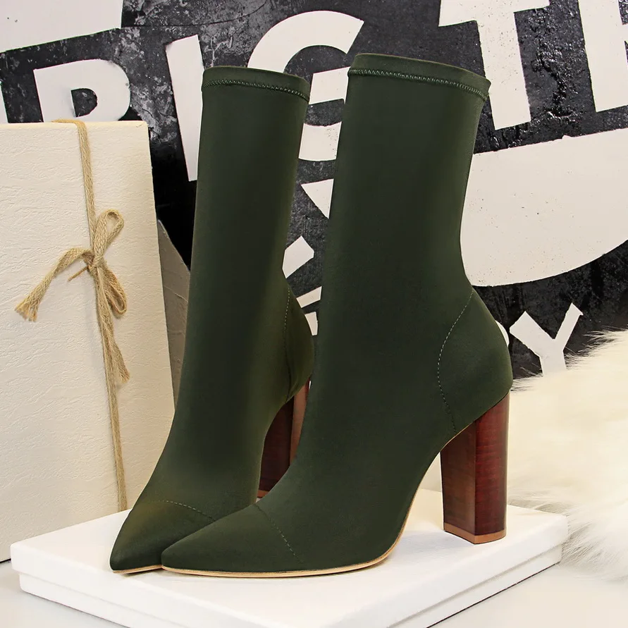 2023 New Socks Boots Fashion Ankle Boots For Women Boots Balck Pointed Toe Elastic Heels Shoes Fetish Autumn Winter Female Shoes
2023 New Socks Boots Fashion Ankle Boots For Women Boots Balck Pointed Toe Elastic Heels Shoes Fetish Autumn Winter Female Shoes