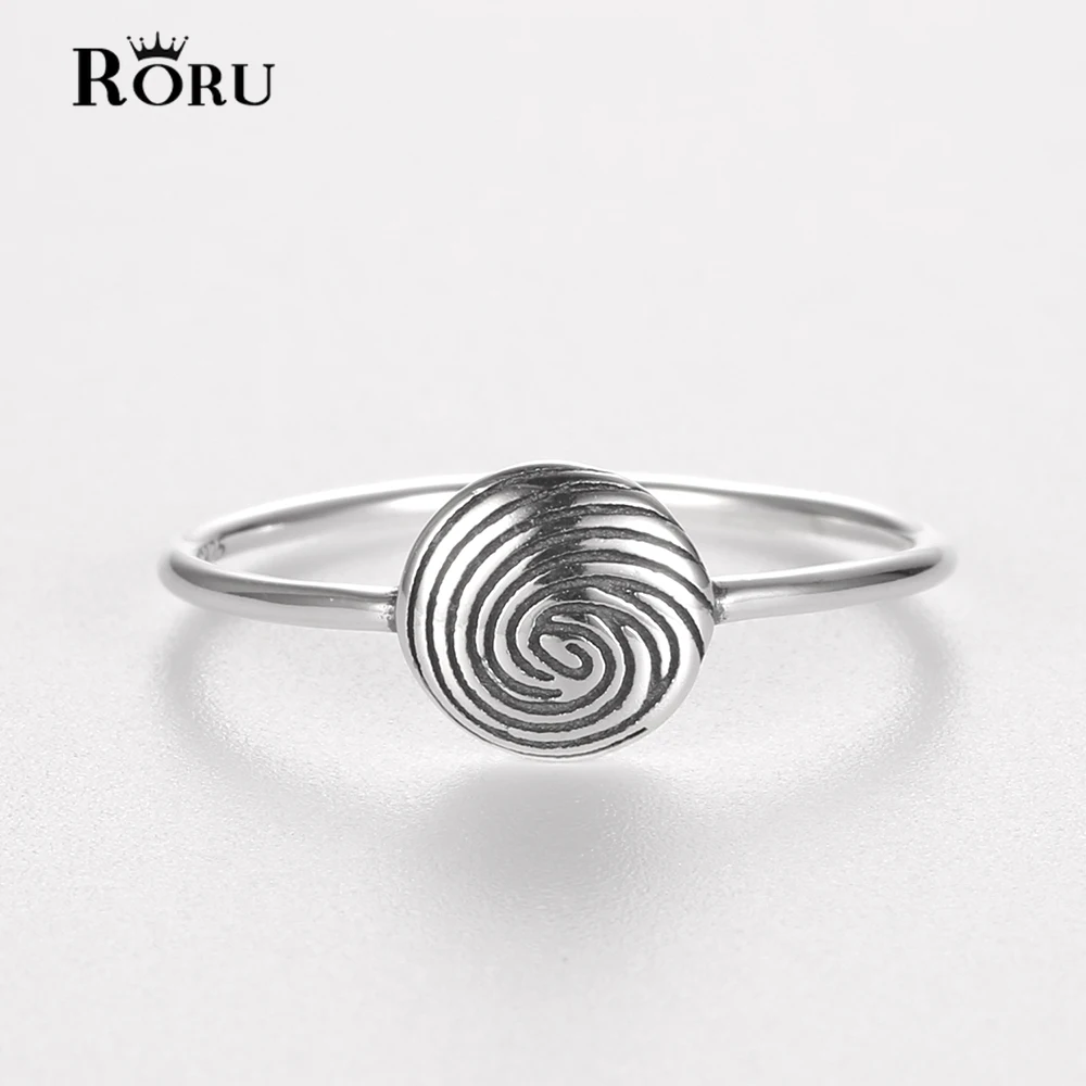RORU Simple S925 Silver Finger Ring for Women Lovely Heart Shape Fine Jewelry Rings Engagement Party Wedding Gift 2021 New
RORU Simple S925 Silver Finger Ring for Women Lovely Heart Shape Fine Jewelry Rings Engagement Party Wedding Gift 2021 New