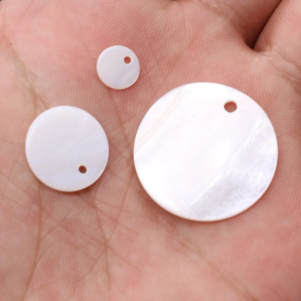 20pcs/lot Natural White Mother Of Pearl Shell Beads Loose Round Shell Chip Charms for Jewelry Making DIY Bracelet Necklace
20pcs/lot Natural White Mother Of Pearl Shell Beads Loose Round Shell Chip Charms for Jewelry Making DIY Bracelet Necklace