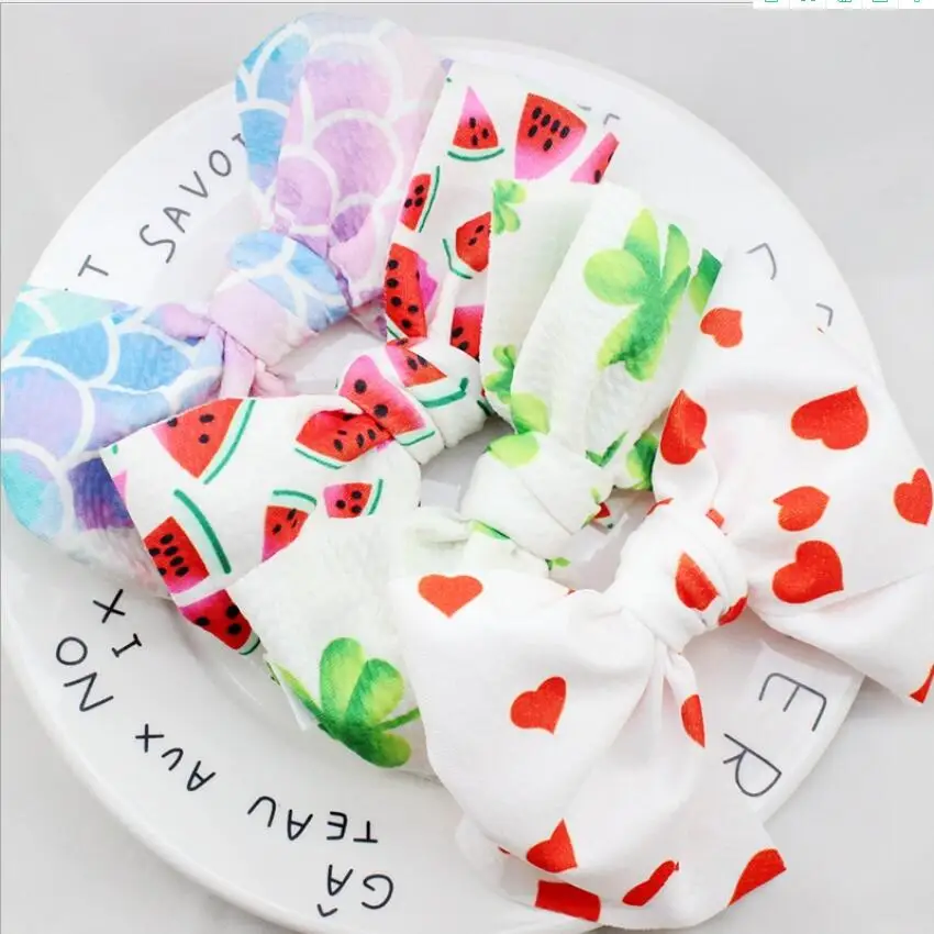 Handmade Bulk 5.5" large Floral Printed Bow Flat back without Headband Girls hair bows Kids Baby Infant Fabric Bow Head Wraps