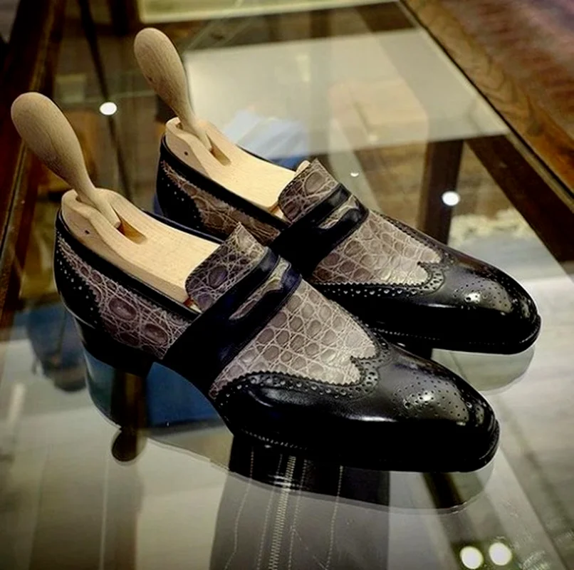 QIWN 2021 Men's Shoes New Fashion Handmade Pu Leather Classic Slip-on Shoes Low Heel Stylish Casual Loafers Shoes Zapatos
QIWN 2021 Men's Shoes New Fashion Handmade Pu Leather Classic Slip-on Shoes Low Heel Stylish Casual Loafers Shoes Zapatos