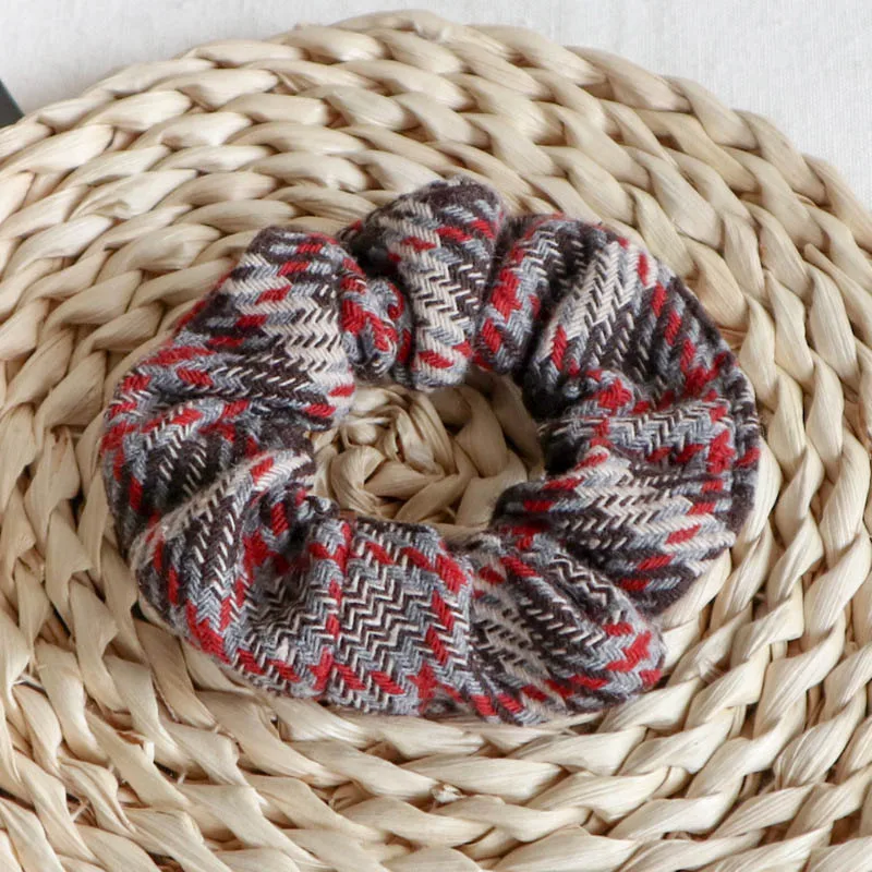 2021 Fashion Striped Knitting Scrunchies Soft Warm Retro Plaid Hair Rope Ties Hairbands for Women Girls Hair Accessories
2021 Fashion Striped Knitting Scrunchies Soft Warm Retro Plaid Hair Rope Ties Hairbands for Women Girls Hair Accessories