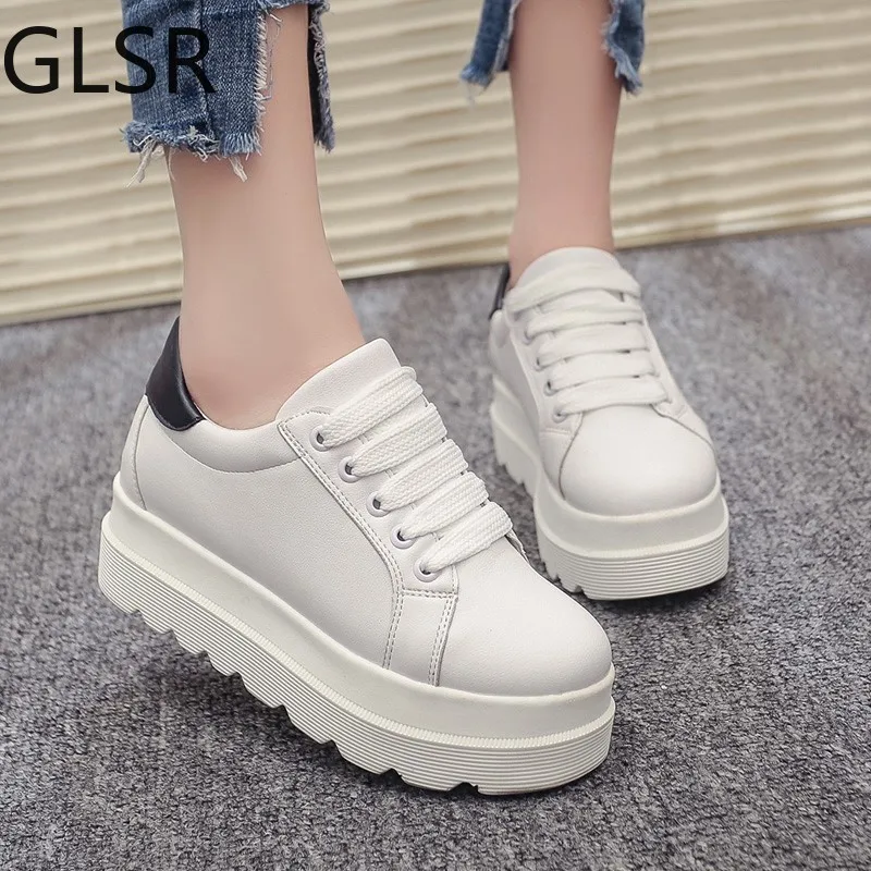 Women Sneakers Autumn Heels New Women White Casual Shoes Lace-Up Women Fashion Shoes Platform Flats High top Women Shoes
Women Sneakers Autumn Heels New Women White Casual Shoes Lace-Up Women Fashion Shoes Platform Flats High top Women Shoes
