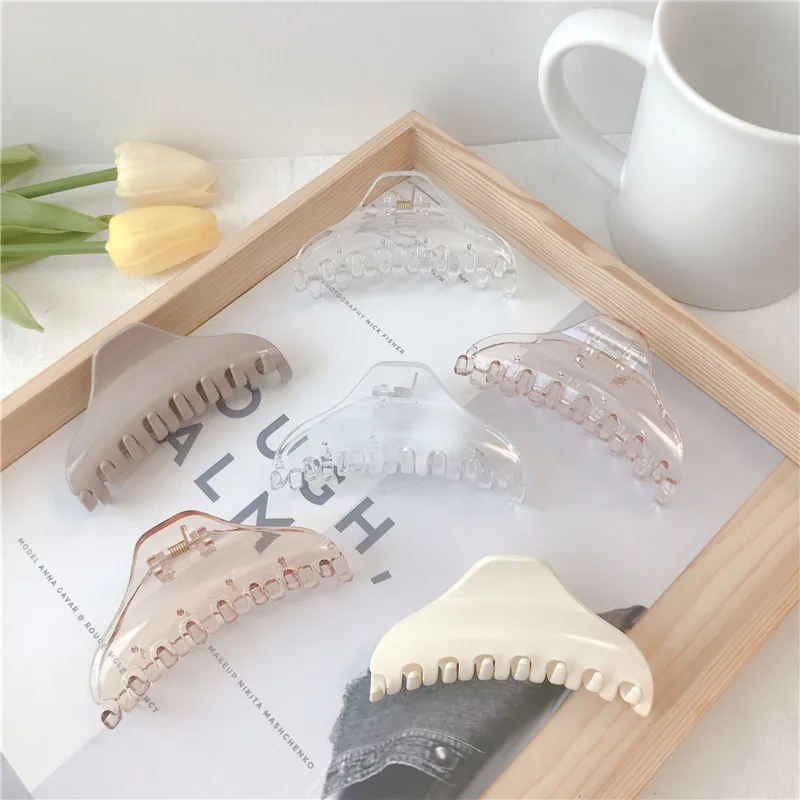 Arrette Crab Hair Claws Transparent Texture Hair Clip Girly Temperament Plate Hair Clip Bath Hair Claw Simple Clip for Women
Arrette Crab Hair Claws Transparent Texture Hair Clip Girly Temperament Plate Hair Clip Bath Hair Claw Simple Clip for Women