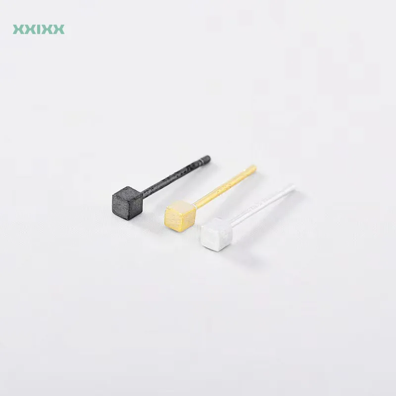 Новые модные квадратные серьги xxixx из стерлингового серебра 925 пробы для мужчин и женщин в стиле панк, Простые разноцветные украшения, подар...
Новые модные квадратные серьги xxixx из стерлингового серебра 925 пробы для мужчин и женщин в стиле панк, Простые разноцветные украшения, подар...