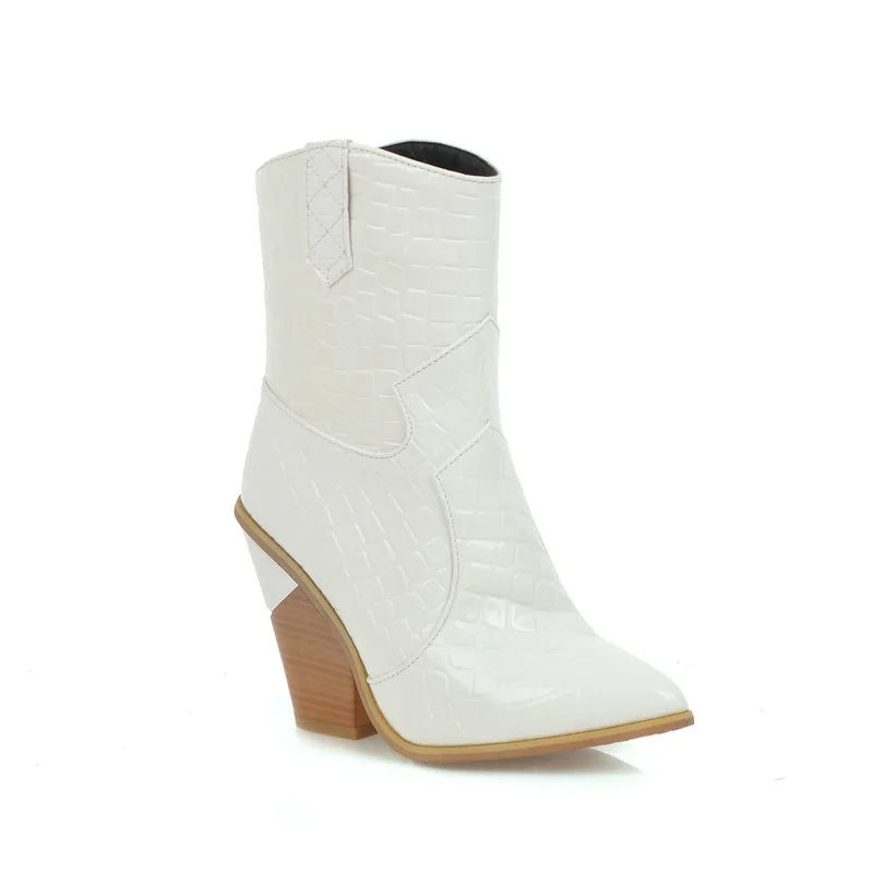 New Brand women boots pointed toe 10CM wedges shoes autumn winter boots short ladies Western ankle boots for women size 34-46
New Brand women boots pointed toe 10CM wedges shoes autumn winter boots short ladies Western ankle boots for women size 34-46